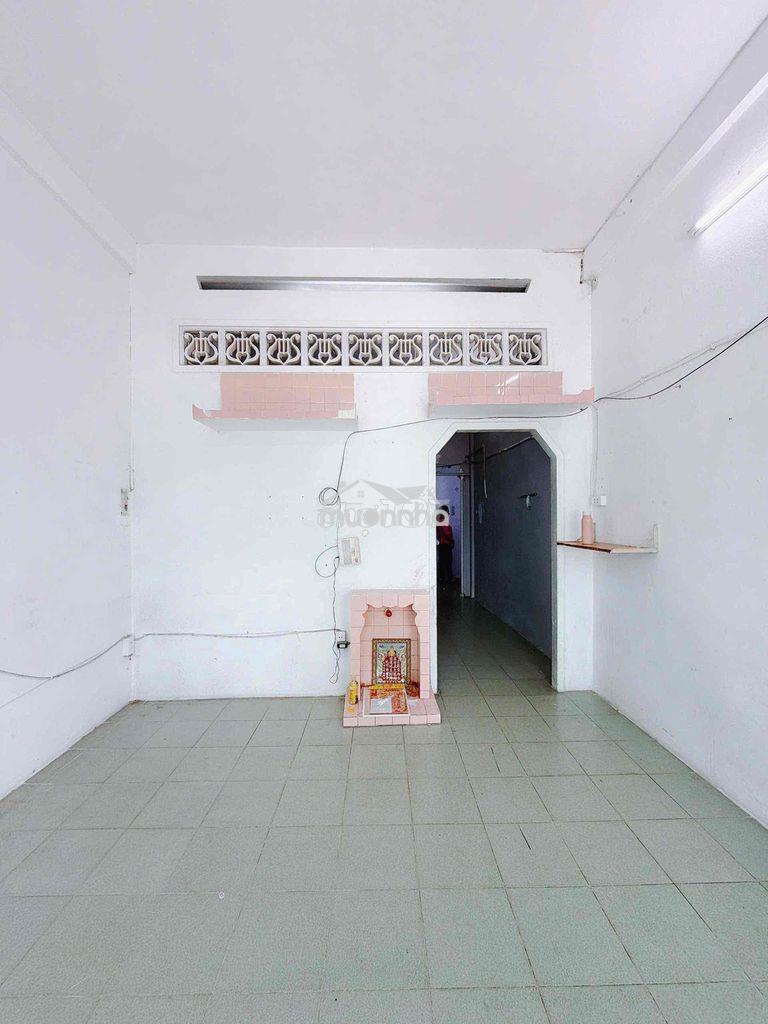 Bán chung cư đường đoàn văn bơ. giao thông thuận tiện để đi lại. - 3