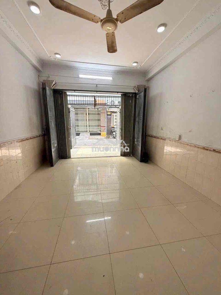 Cho thuê nhà 2 lầu 4phòng hẻm đường số tân quy. giá 17triệu/tháng - 3