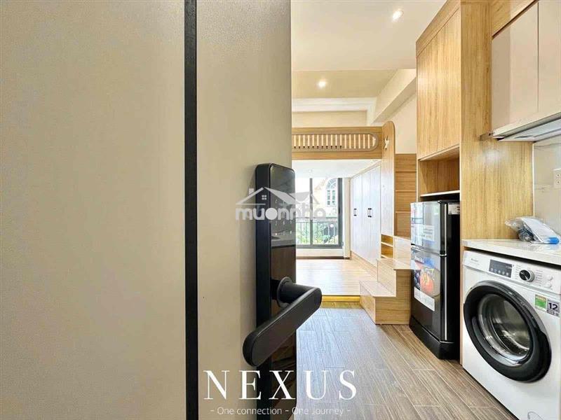 Duplex ngay vòng xoay dân chủ full nội thất có bancol rộng rãi