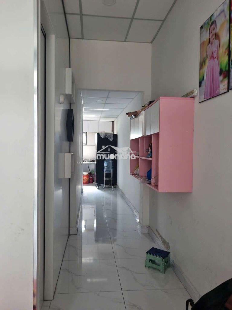 Cho thuê nhà gần chợ đầu mối dt 4x12 -1pn -1wc hẻm ba gác - 3