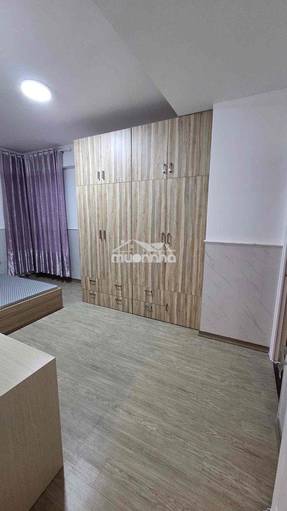 Cho thuê 3 phòng ngủ, full nội thất giá 11 triệu tại era town - 2