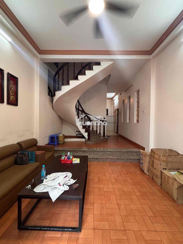 Chính chủ nhà nguyên căn 7pn 4wc - hẻm oto - ở gia đình - vp - 4