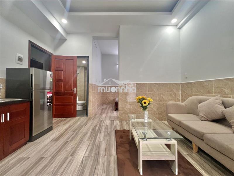 Phòng ban công 30m2 full nội thất huỳnh tấn phát giao hoàng quốc việt