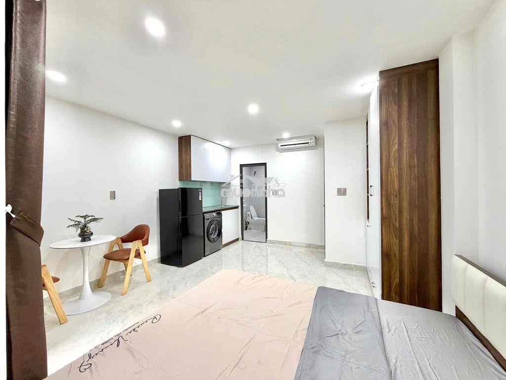 Mới 100% căn hộ 33m2 full nội thất, ban công thoáng ngay chợ bà chiểu - 4