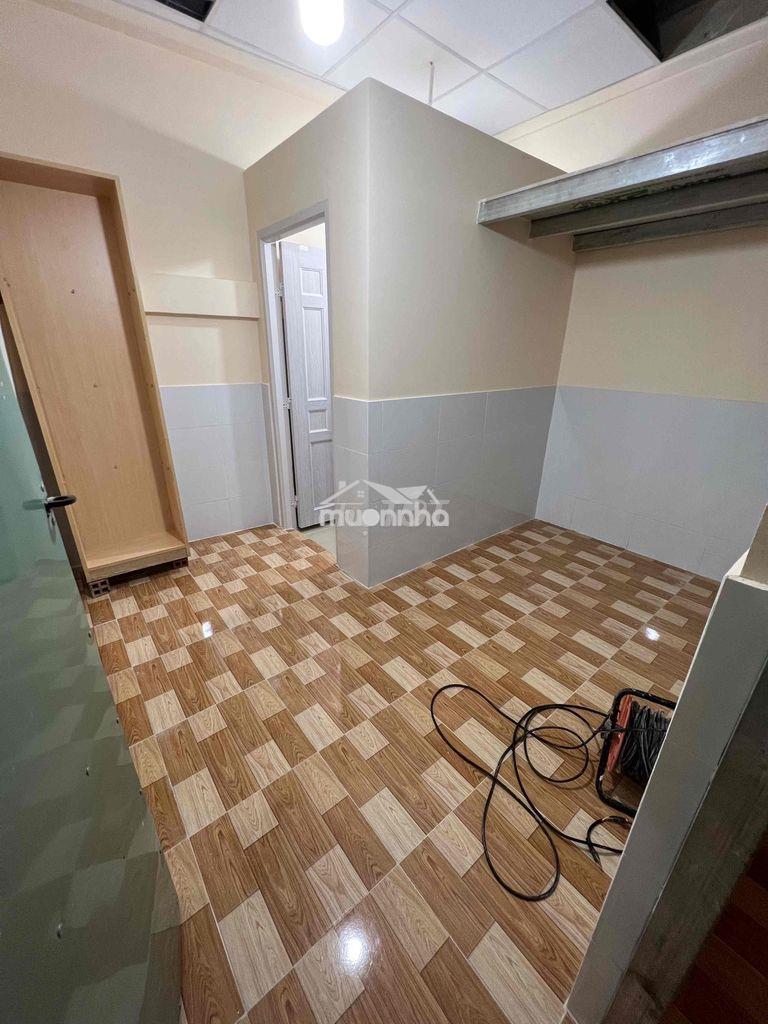 Phòng trọ cho thuê tầng 1 mặt tiền tên lửa - 3