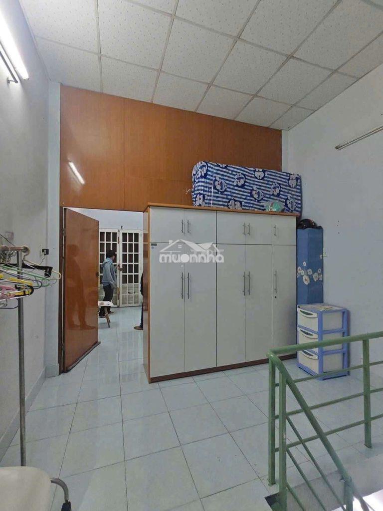 Nhà 2 phòng máy lạnh ngay đầm sen - 2