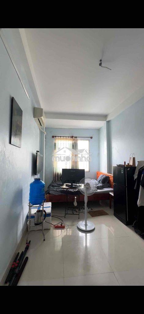 Studio cửa sổ giá chỉ 4tr5 ngay q4 - sát đh ntt - 2