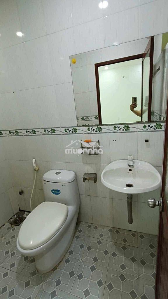 Phòng trọ có cửa sổ trời, máy lạnh, tủ lạnh – liên khu 4-5, bình tân - 4