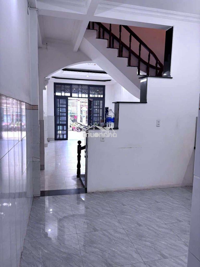 Cho thuê nhà xe tải thông gần chợ - 4