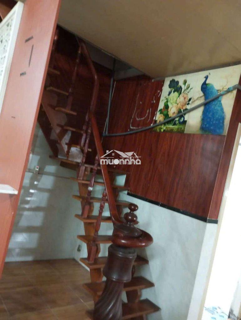 Cho thuê nhà hẻm 195 pham văn bạch cách trường chinh 600m - 3