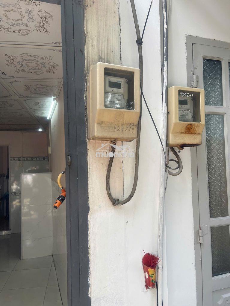 Nhà riêng biệt đi vđè tự do, điện nước riêng đồng hồ chính