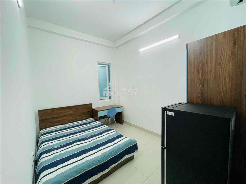 Studio cửa sổ trời full nội thất gần ueh bv chợ rẫy