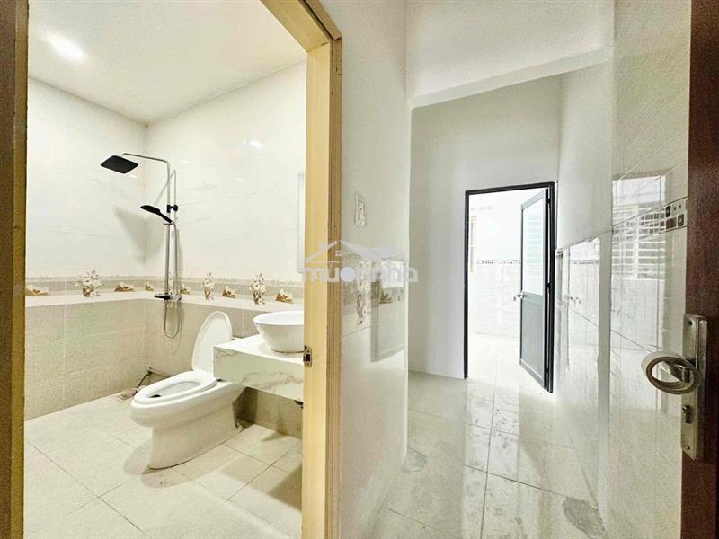 Căn hộ tách bếp, phòng ngủ riêng, bếp riêng biệt ngay aeon bình tân