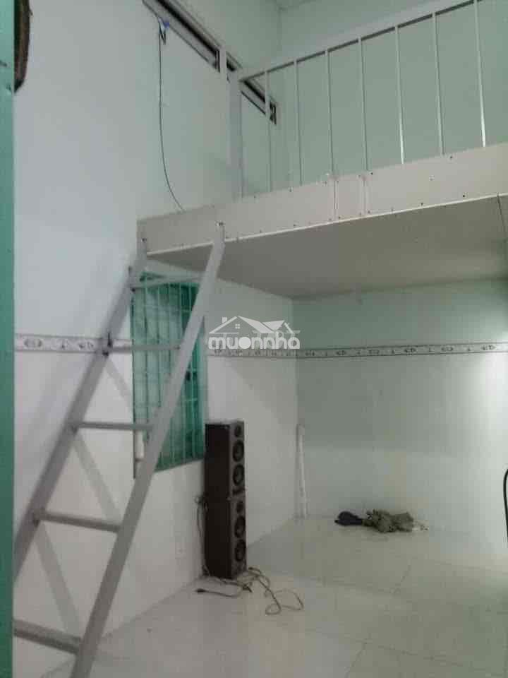 Phòng lớn nhà nhỏ sân rộng 50 m2 2 mặt tiền - 3