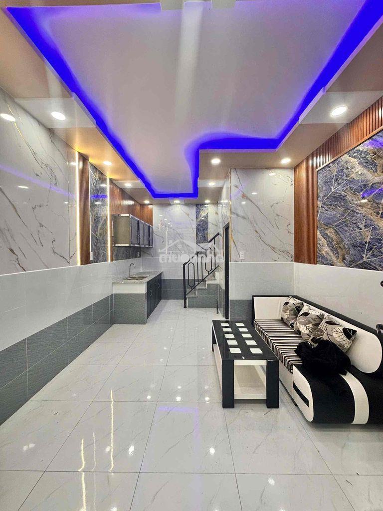 Nhà gần chợ xuân thới thượng 4x7 giá 355 triệu không bớt