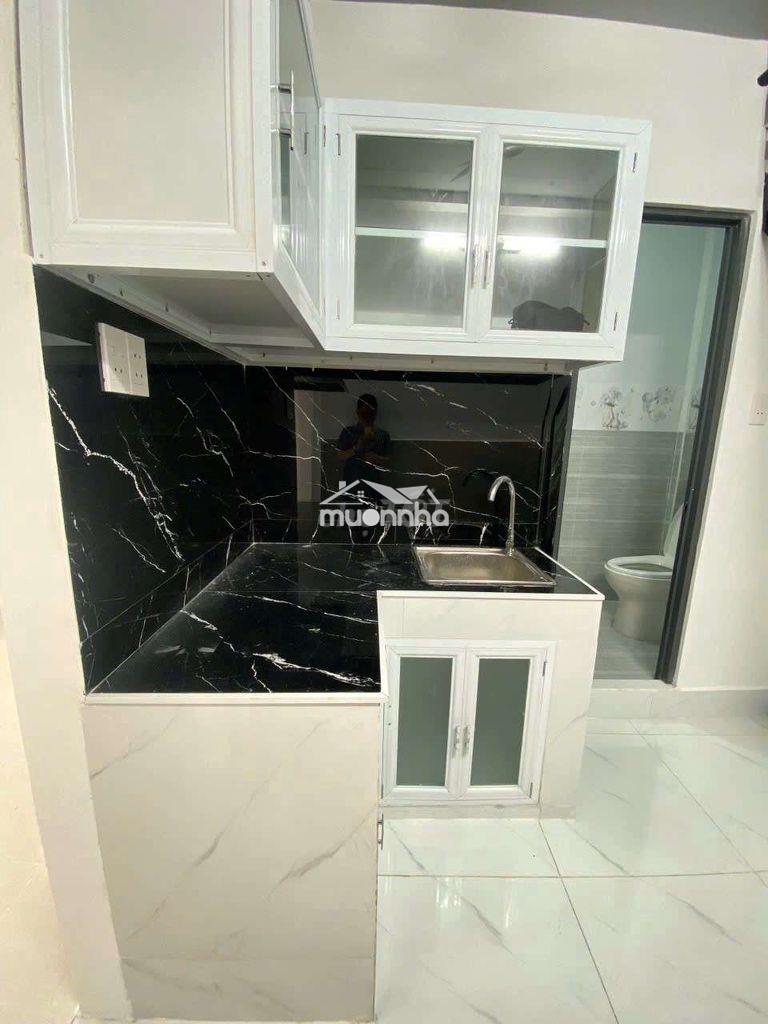 Cho thuê nhà nguyên căn hẻm 3g 2lâu đúc mới đẹp 2pn 2wc giá rẻ