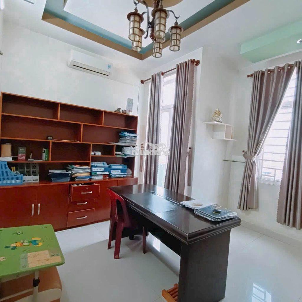 Cho thuê nhà 3 tầng 324m2 gần hà huy giáp, 4pn, sân ô tô - Ảnh 3