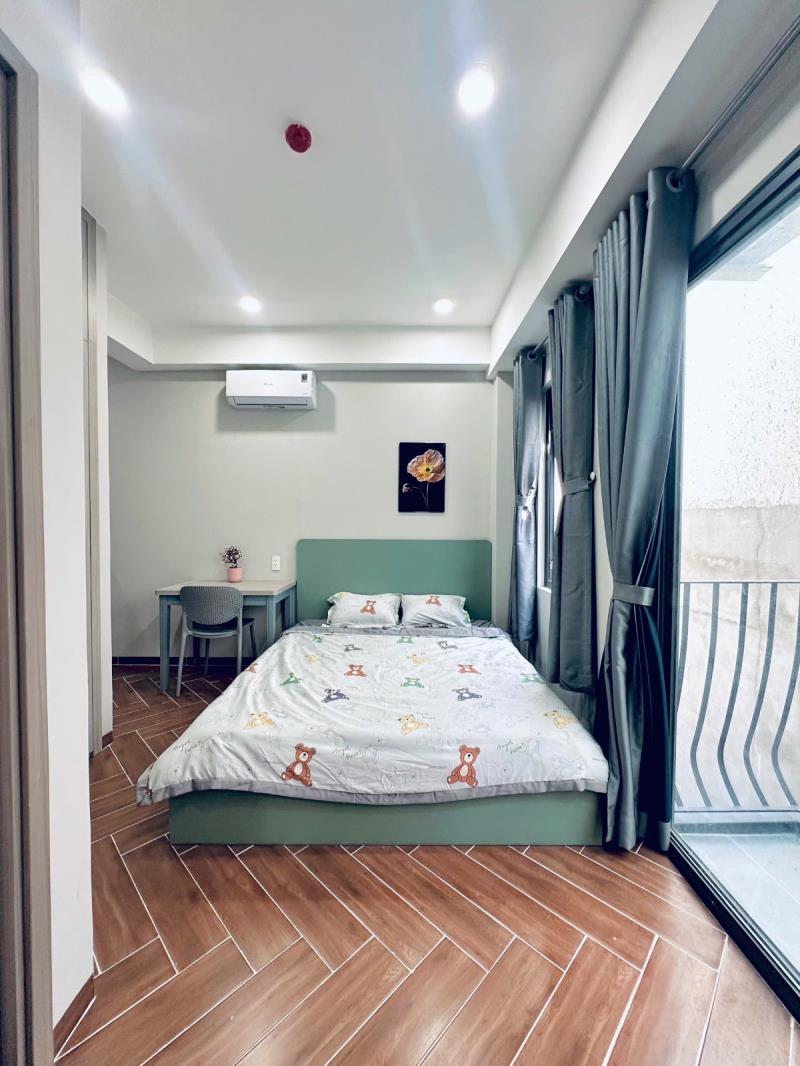 Cho thuê studio ban công có máy giặt riêng ngay ngã tư hàng xanh - chợ bà chiểu - học viện cán bộ - đại học văn lang - ngoại thương - 3