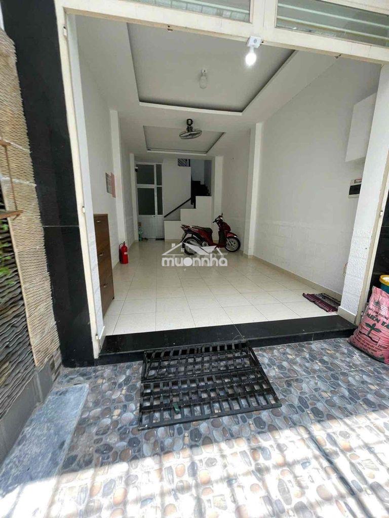 Dòng tiền 40 triệu/tháng (tỷ suất ~5%)- nhỉnh 8 tỷ- 8 phòng chdv- 55m2
