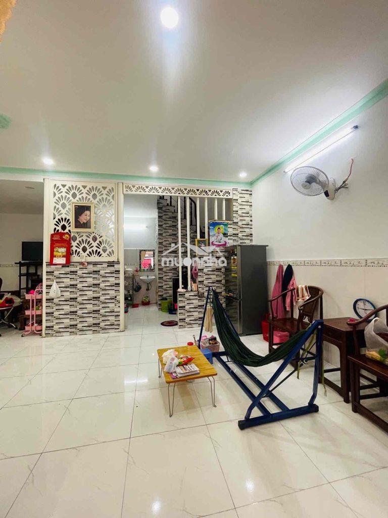 Nhà tỉnh lộ 10 ngay tên lửa - ngang lớn 7,2m - giá 5,3 tỷ - Ảnh 3