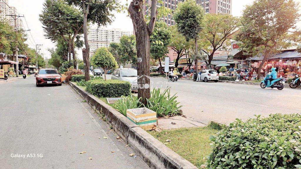 Chdv 3 tầng, dòngtiền 336tr/năm,  hơn 8 tỷ xíu - xe hơi đậu cửa , - Ảnh 2