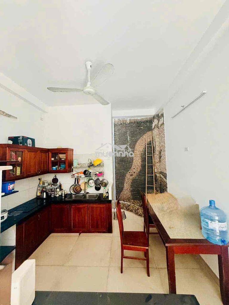 Nhà đẹp 2lầu 4pn gần đường nguyễn duy trinh - vòng xoay phú hữu q9 - Ảnh 3