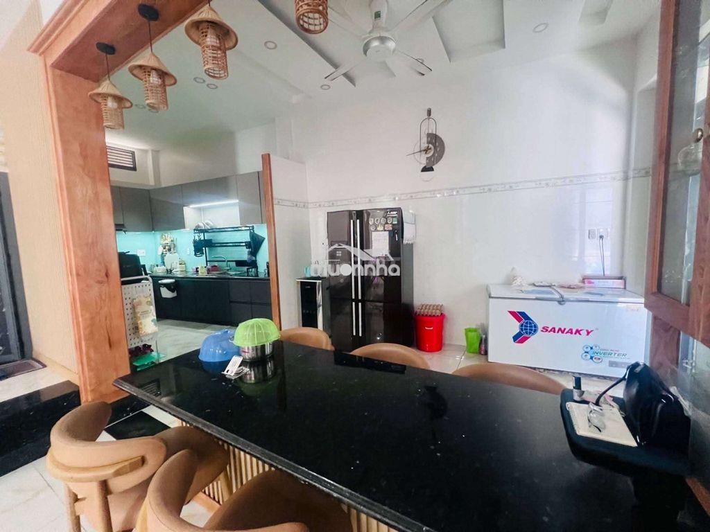 Bán đất tặng biệt thự lý phục man, quận 7, 414m2, ngang 17m, 32 tỷ - Ảnh 4