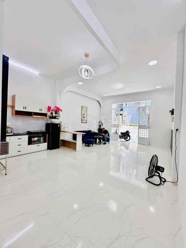 Nhà nguyên căn 2pn2wc kế cầu chữ y q5 q8 - Ảnh 2