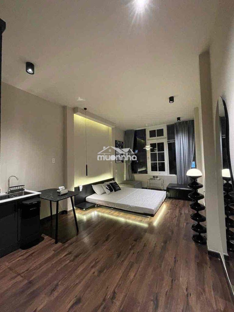 Phòng studio, cửa sổ lớn_diện tích 40m2_hẻm 202 bà hạt