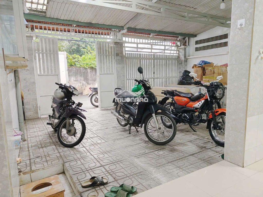 Nhà sân đậu 2 ôtô - Ảnh 2