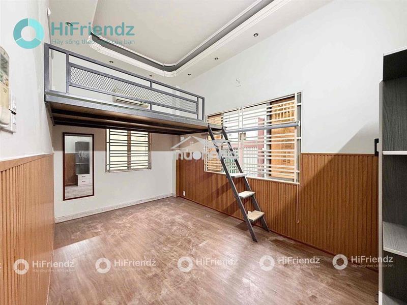 🔥Phòng gác cửa sổ trời thoáng rộng rãi ở được 2-3 người ngay ngã tư ph