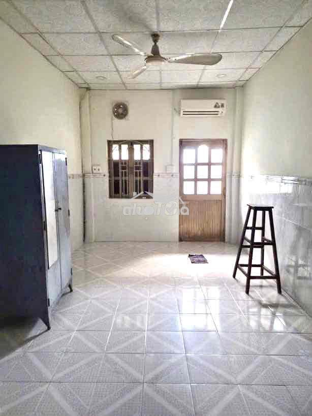 Mà mới 2pn hẻm rộng cmt8 , có máy lạnh - Ảnh 3
