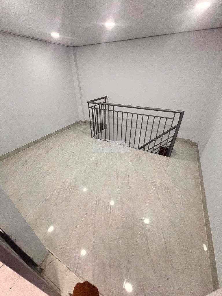 Cho thuê nhà 1 lầu 1pn1wc điện nước riêng..dt:3,5x4m hẻm xe máy.ht.43 - Ảnh 3