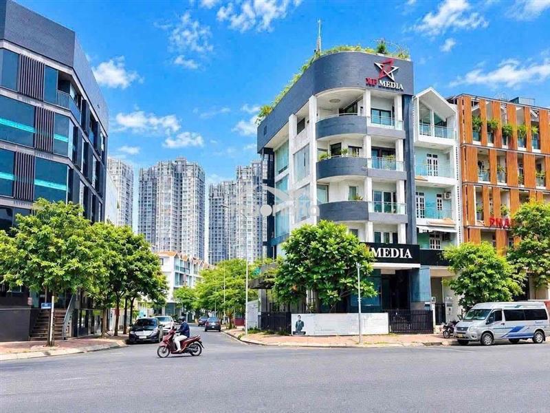 Cho thuê nhà phố góc him lam quận 7 - đường hoàng trọng mậu - 6.5x20m