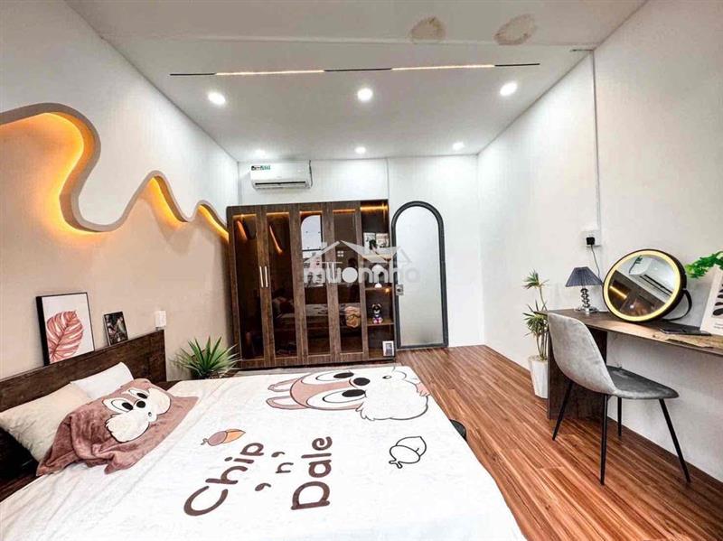 Chdv 2pn mới xây đang vào full nội thất cực to q5 q10 q1 đều gần