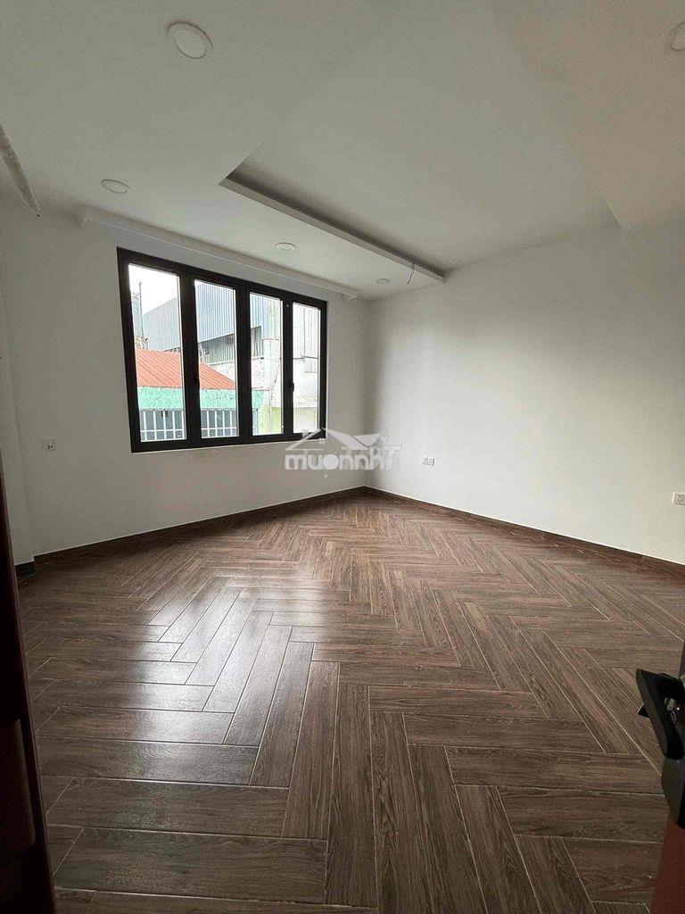 Cho thuê sàn tầng 3 - dt 200m2 gồm 6wc 6 pn giá 45tr - 3