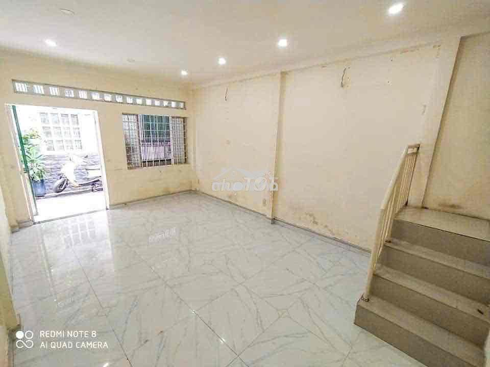 Nhà 1 trệt 2 lầu, cmt8 sát bên đg hoà hưng, thích hợp ở, làm kho - 3