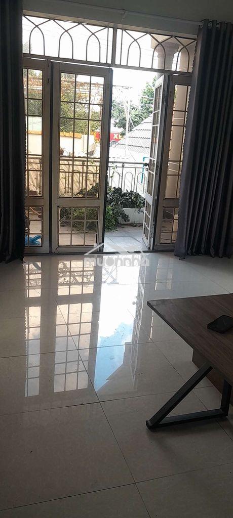 Cho thuê nhà mặt tiền đường lê hồng phong (tân đông hiệp/hcm) - 4