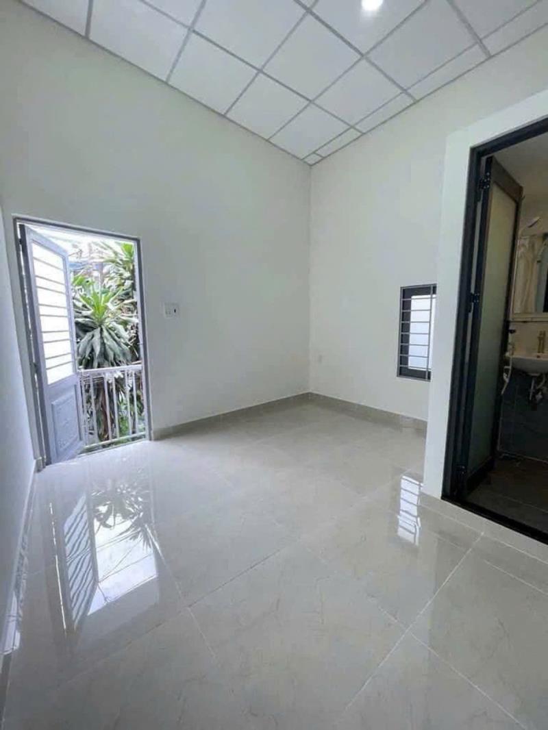 Lô góc 2 mặt tiền – hẻm ô tô 5m thông tứ hướng – gần hà huy giáp – nhà 2 tầng 3pn – giá 2.85 tỷ