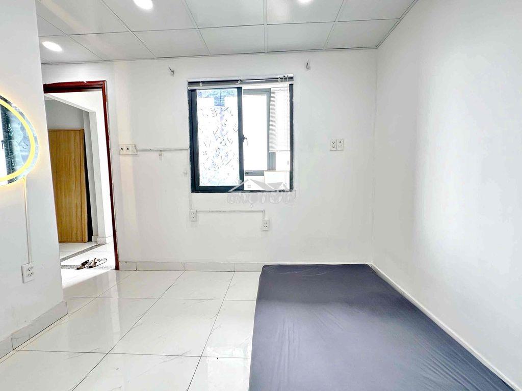 Phòng cửa sổ quận phú nhuận siêu xinh - Ảnh 3