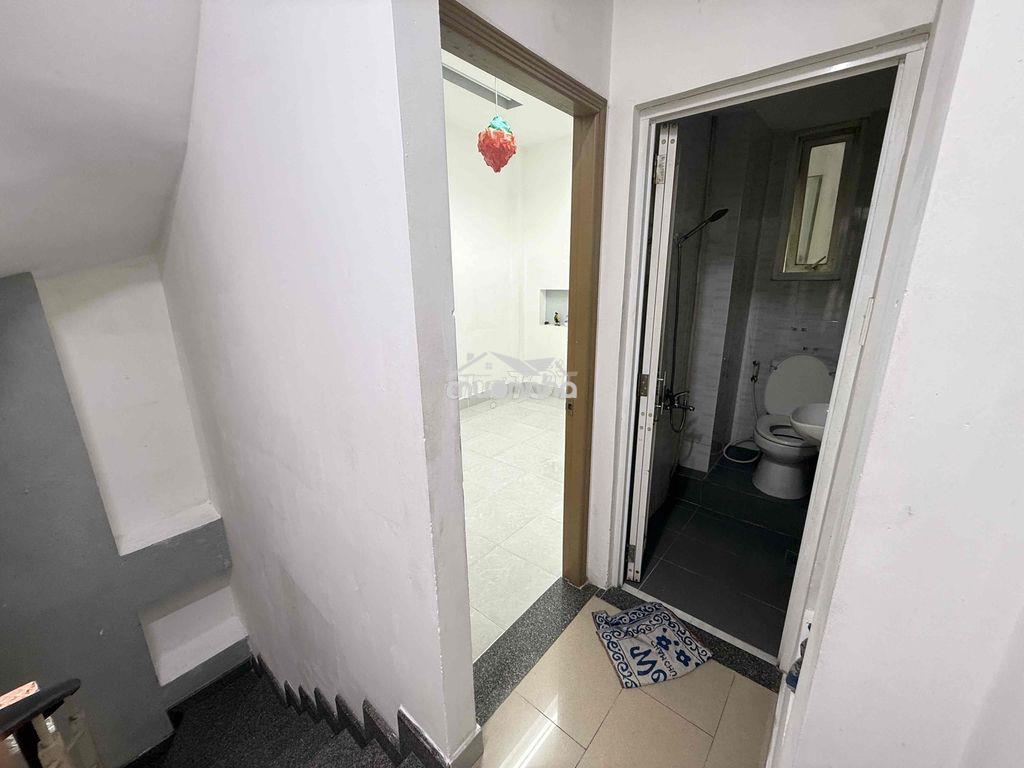 Nhà nguyên căn hẻm 368 tôn đản - Ảnh 4
