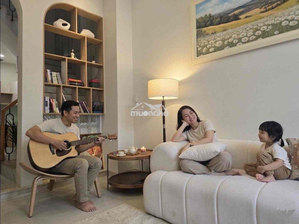 Nhà ngộp giảm sâu 600 triệu, 52m xây mới 3 tầng nay chỉ còn dưới 6t - 2