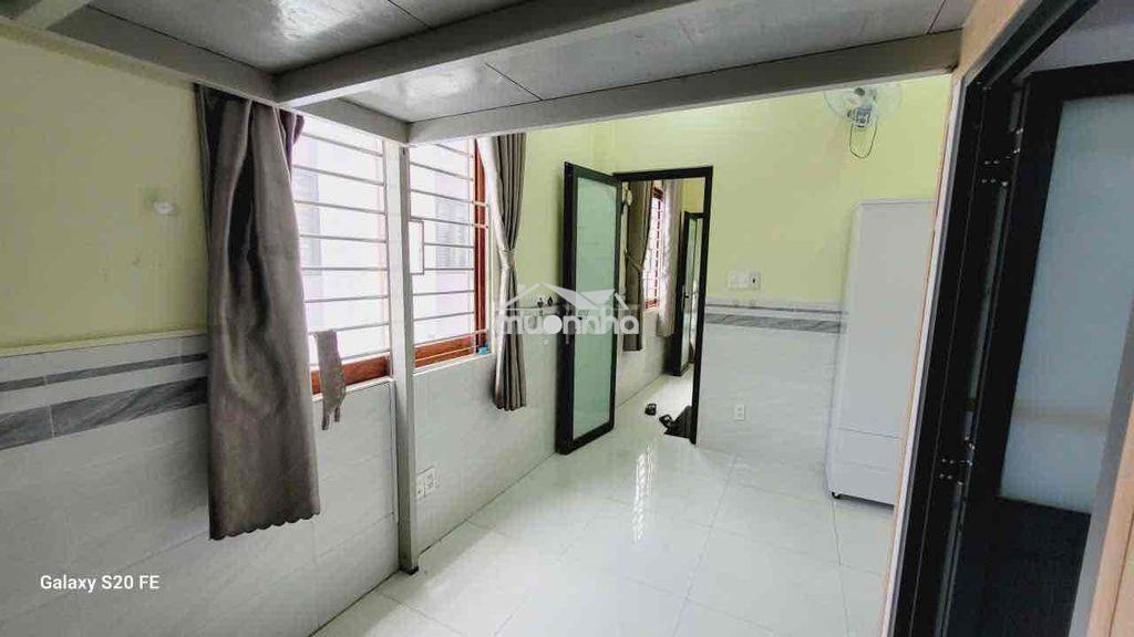 Phòng trọ cửa sổ trời cho nuôi pet - Ảnh 4