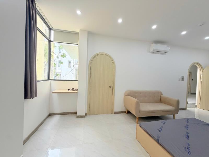 Cho thuê căn hộ 38m2 full nội thất cửa sổ lớn, máy giặt riêng ngay tăng bạt hộ gần khu ẩm thực phan xích long giáp quận 1,3 hầm xe thang máy  - Ảnh 4