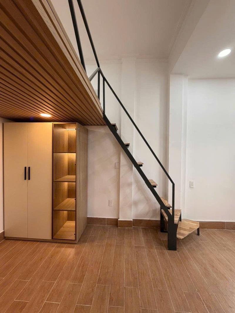 Trống lại phòng duplex 30m2 tone gỗ full nt tại xvnt - Ảnh 2
