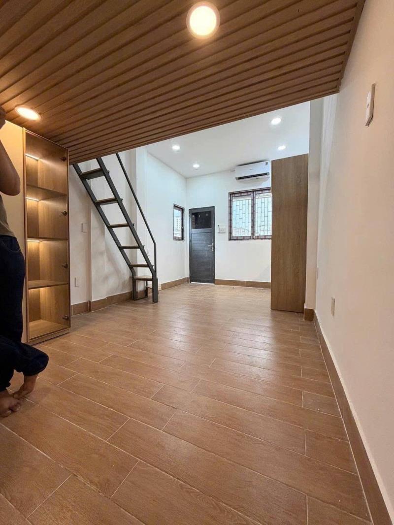Trống lại phòng duplex 30m2 tone gỗ full nt tại xvnt - Ảnh 3