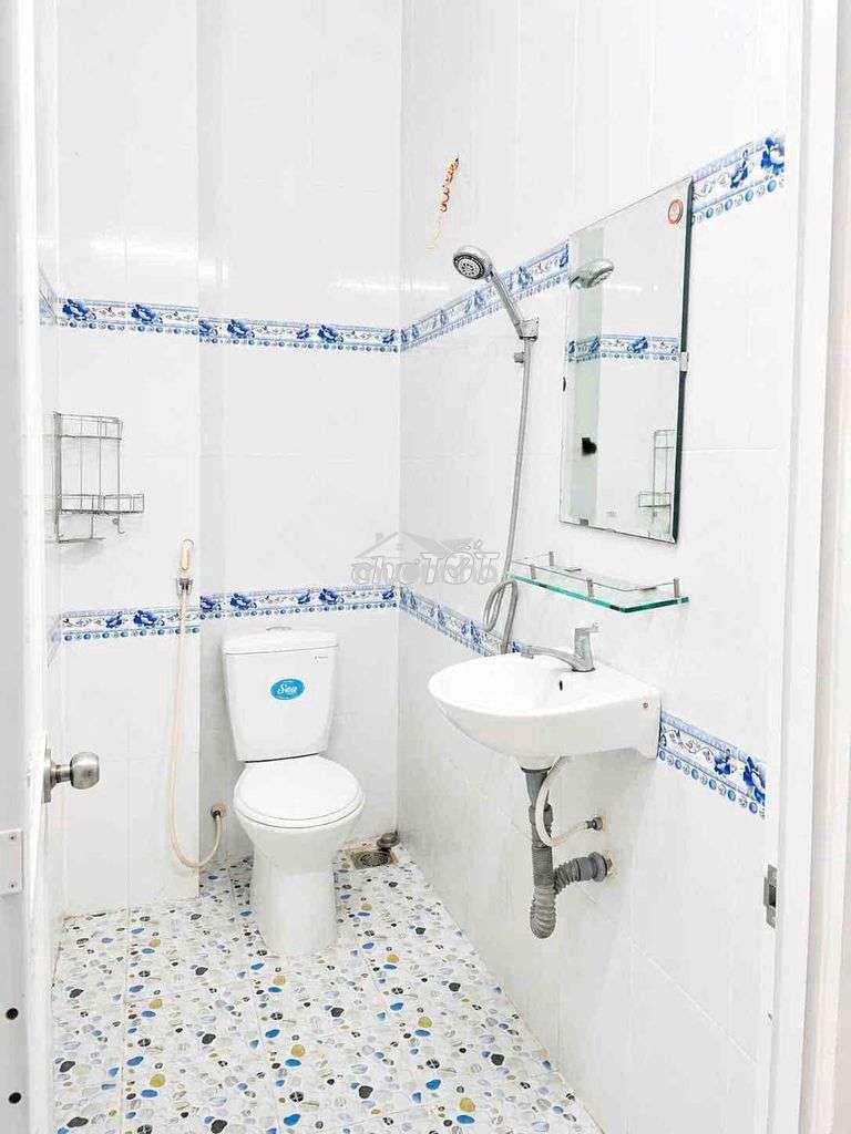 Nhà 1 trệt 2 lầu sân thượng 4x10m 4 phòng hẻm 184 lưu hữu phước - Ảnh 3