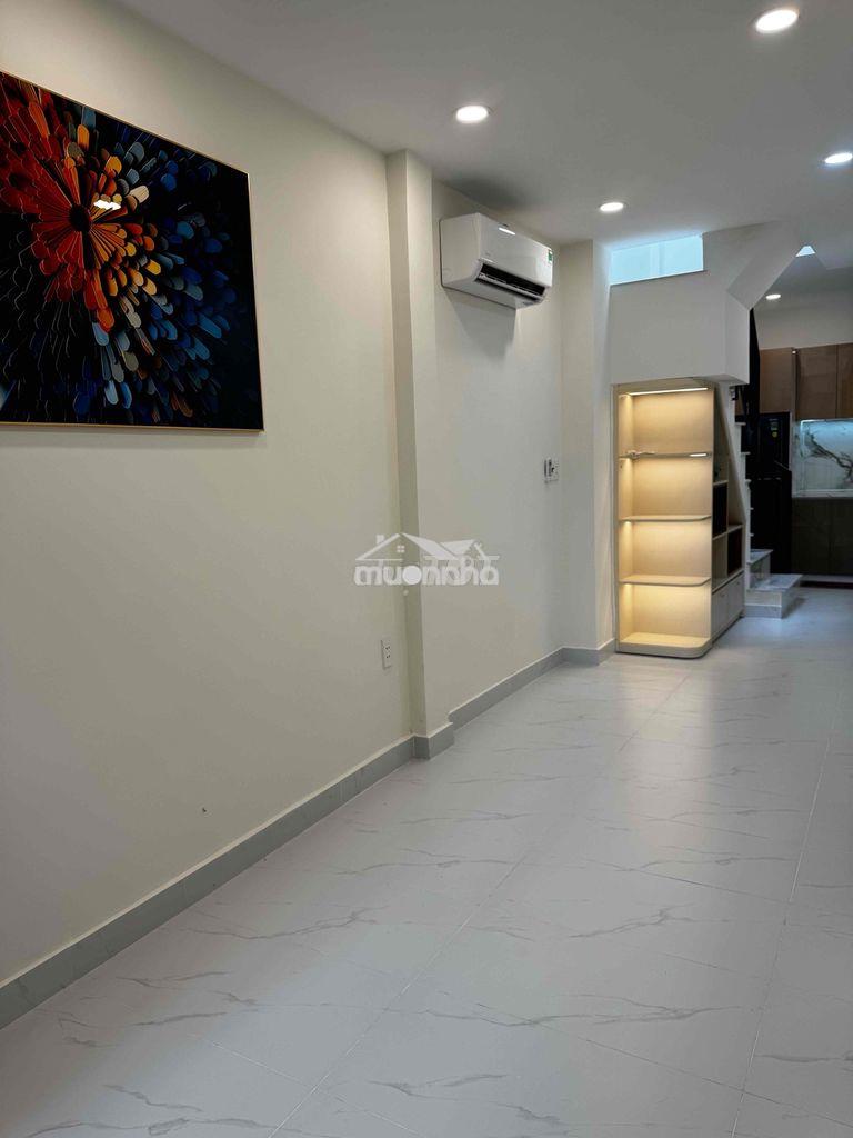 Nhà bán 2tầng đường hoàng diệu q.phú nhuận. dt: 3x12m . nở hậu l.