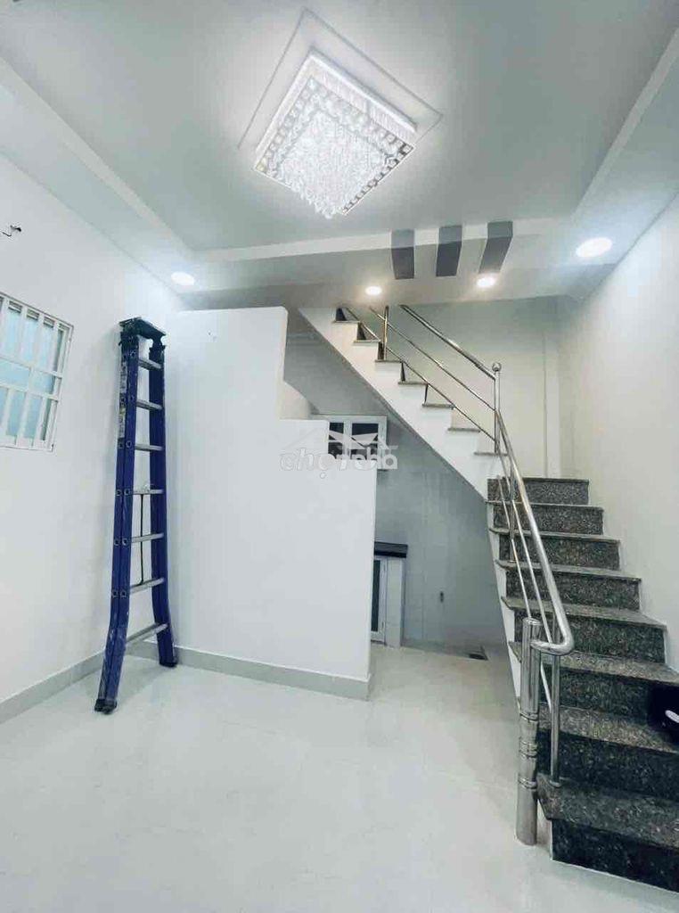 Nhà xinh, giá bình dân, 1 trệt 1 lầu + lửng, 2p. ngủ 2wc ok - 2
