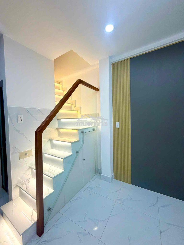 🔥 3,79 tỷ – nhà mới đẹp lạc long quân 🔥